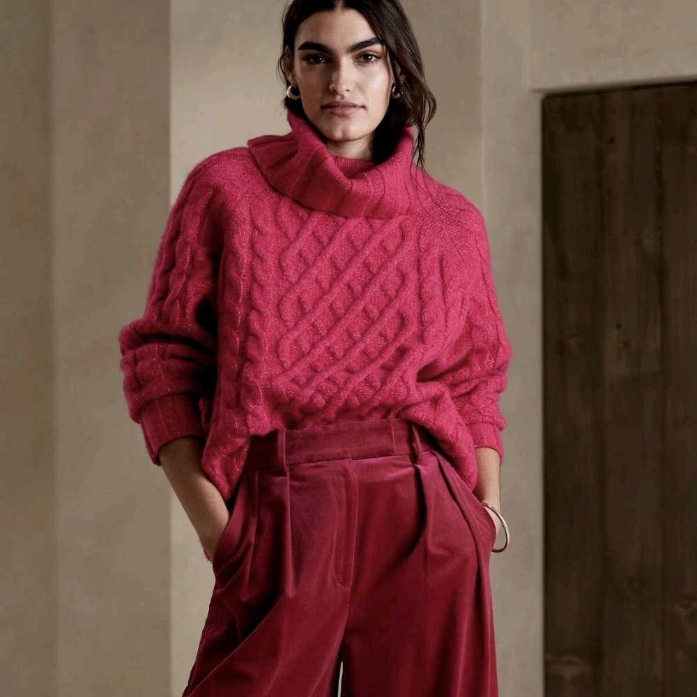 Banana Republic XS Yak Hair Wool Cesta Cable-Knit Turtleneck Sweater Oversized